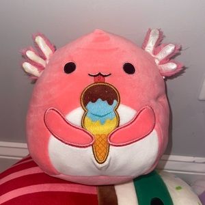 Squishmallow/ Archie